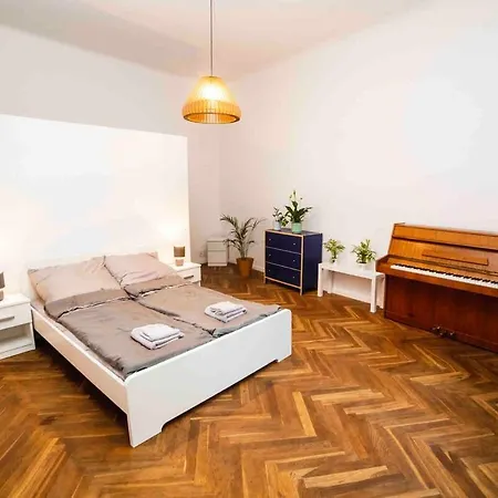 Classic Loft Arena Apartment *